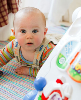 Rozwój dziecka tydzień po tygodniu - sprawdź, jak rozwija się Twój maluch w pierwszych sześciu miesiącach życia