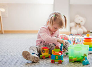 Zabawki zręcznościowe dla dwulatka - jaki prezent wybrać