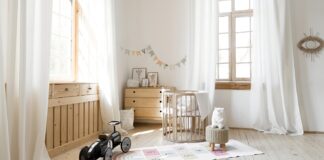 Jak praktycznie urządzić pokój dla niemowlaka