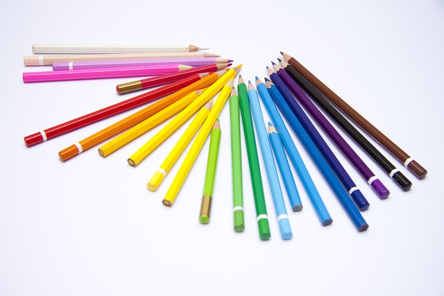 W jakim wieku dziecko powinno umieć kolorować?