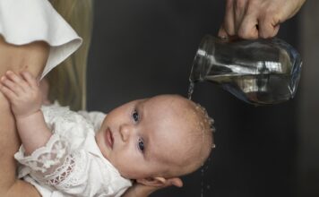 Jak zorganizować przyjęcie z okazji chrztu? Jak zorganizować przyjęcie z okazji chrztu